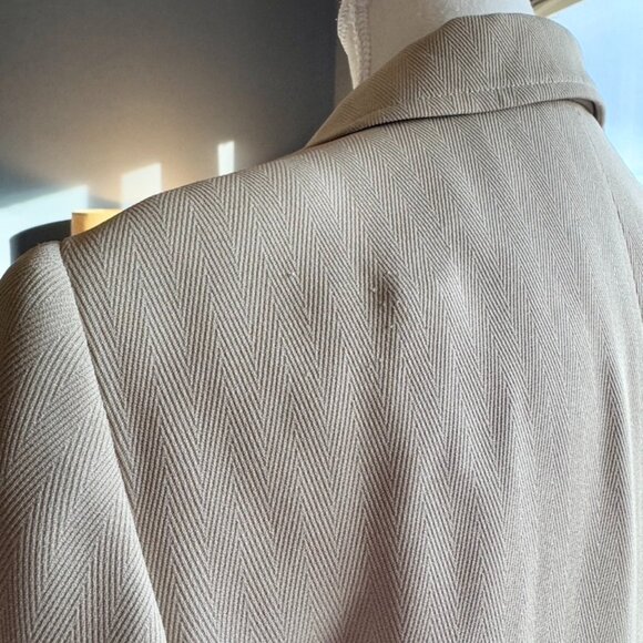 Vintage Beige Herringbone Skirt Suit Set - Picture 6 of 16